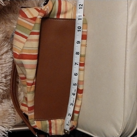 Stripe Relic purse with inside removable pouch - Picture 15 of 16